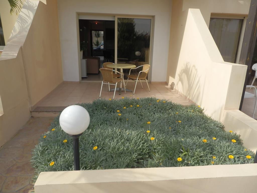 Byreva Apartments Paphos Camera foto